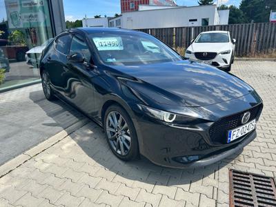 Używane Mazda 3 - 113 900 PLN, 14 700 km, 2021