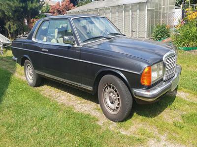 Używane Mercedes-Benz 280 - 27 500 PLN, 1 000 000 km, 1978