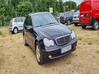 Używane Mercedes-Benz Klasa C - 15 900 PLN, 172 055 km, 2002