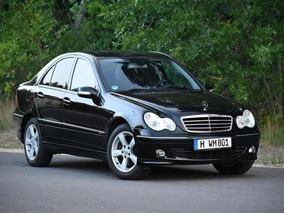 Używane Mercedes-Benz Klasa C - 18 900 PLN, 345 000 km, 2004