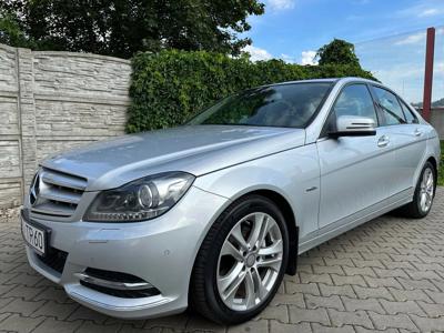 Używane Mercedes-Benz Klasa C - 54 800 PLN, 152 000 km, 2011