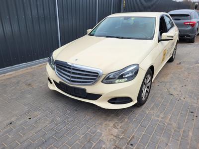 Używane Mercedes-Benz Klasa E - 27 900 PLN, 443 000 km, 2013