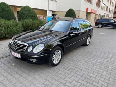 Używane Mercedes-Benz Klasa E - 32 999 PLN, 276 000 km, 2009