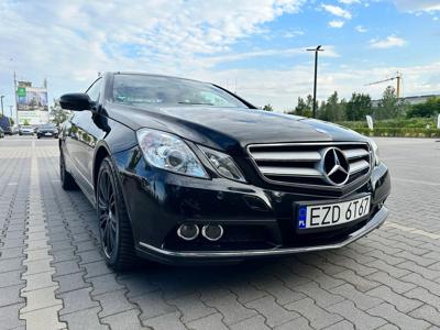 Używane Mercedes-Benz Klasa E - 43 000 PLN, 239 900 km, 2009