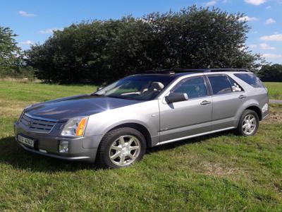 Używane Cadillac SRX - 26 000 PLN, 130 000 km, 2005