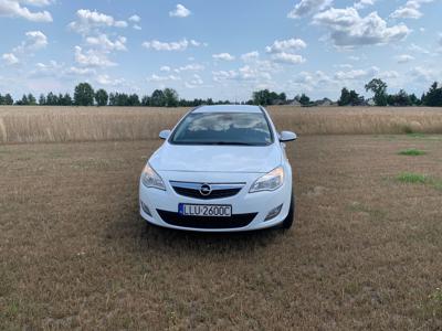 Używane Opel Astra - 23 000 PLN, 259 500 km, 2011