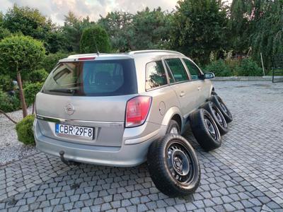 Używane Opel Astra - 11 000 PLN, 210 000 km, 2005