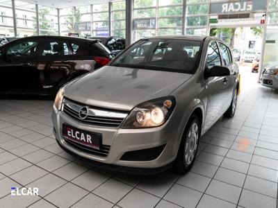 Używane Opel Astra - 14 450 PLN, 146 870 km, 2010