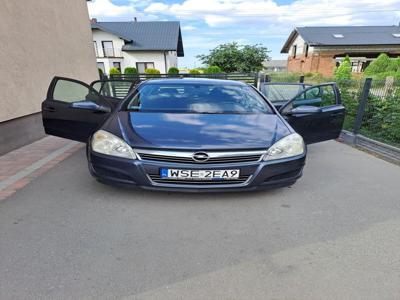 Używane Opel Astra - 10 900 PLN, 360 743 km, 2007