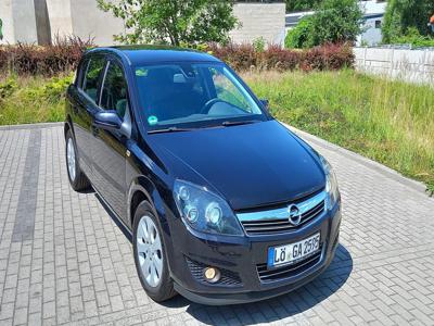 Używane Opel Astra - 16 900 PLN, 167 000 km, 2009