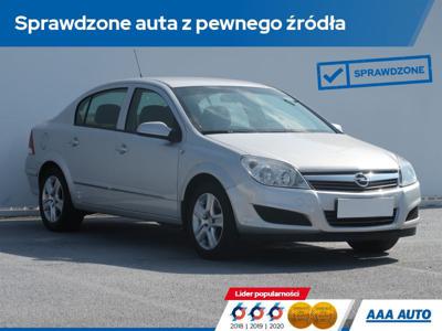 Używane Opel Astra - 20 000 PLN, 141 807 km, 2009