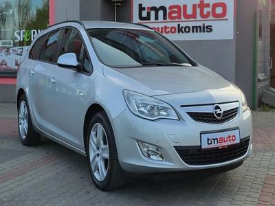 Używane Opel Astra - 24 900 PLN, 223 000 km, 2012