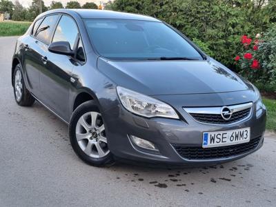 Używane Opel Astra - 26 900 PLN, 170 123 km, 2012