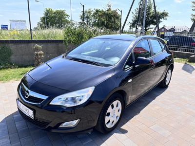 Używane Opel Astra - 27 900 PLN, 95 000 km, 2011