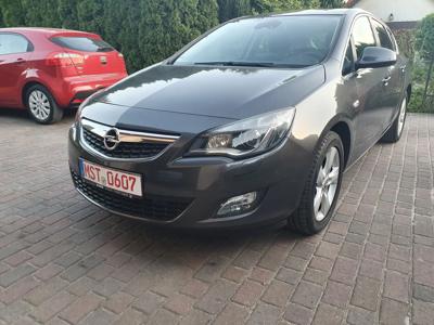 Używane Opel Astra - 28 950 PLN, 188 000 km, 2012