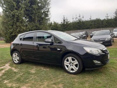 Używane Opel Astra - 31 900 PLN, 156 000 km, 2012