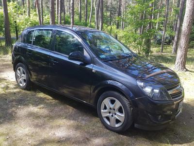 Używane Opel Astra - 29 900 PLN, 85 190 km, 2012