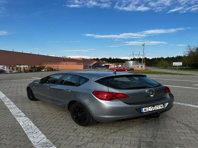 Używane Opel Astra - 31 900 PLN, 187 877 km, 2012