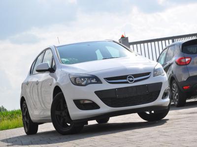 Używane Opel Astra - 35 700 PLN, 125 000 km, 2014