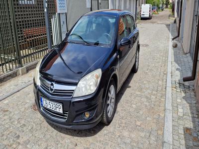 Używane Opel Astra - 15 500 PLN, 215 000 km, 2006