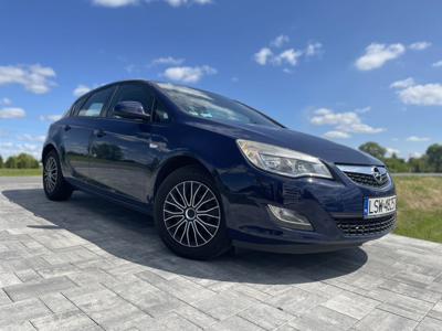 Używane Opel Astra - 23 889 PLN, 145 000 km, 2010