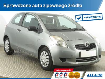 Używane Toyota Yaris - 9 000 PLN, 230 386 km, 2008