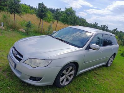 Używane Subaru Legacy - 15 000 PLN, 270 000 km, 2006