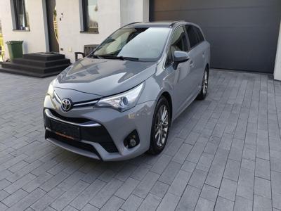 Używane Toyota Avensis - 63 900 PLN, 175 000 km, 2018