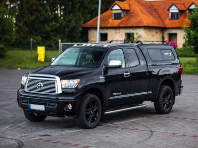 Używane Toyota Tundra - 126 900 PLN, 350 000 km, 2013