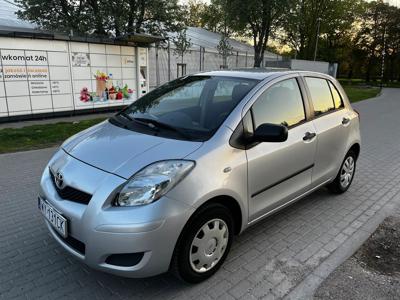 Używane Toyota Yaris - 9 400 PLN, 277 000 km, 2009