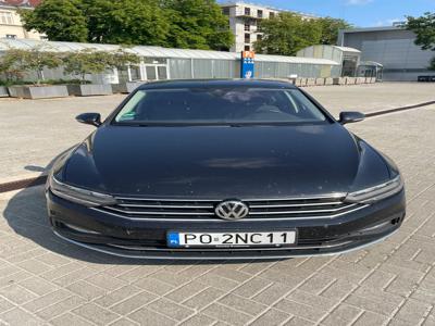 Używane Volkswagen Passat - 99 999 PLN, 124 410 km, 2019