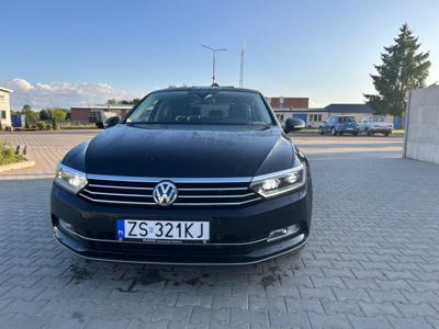 Używane Volkswagen Passat - 54 000 PLN, 301 364 km, 2015