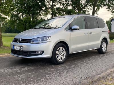 Używane Volkswagen Sharan - 119 000 PLN, 61 000 km, 2018