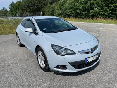 Używane Opel Astra - 29 999 PLN, 220 000 km, 2011