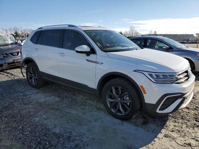 Używane Volkswagen Tiguan - 95 000 PLN, 5 730 km, 2022