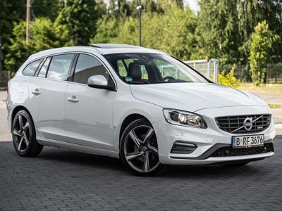 Używane Volvo V60 - 74 900 PLN, 78 000 km, 2015