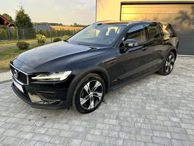 Używane Volvo V60 Cross Country - 85 900 PLN, 216 000 km, 2019