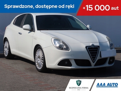 Alfa Romeo Giulietta Nuova II Hatchback 5d 2.0 JTD 16v 170KM 2011