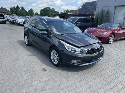 Kia Ceed II Kombi 1.6 CRDi 128KM 2013