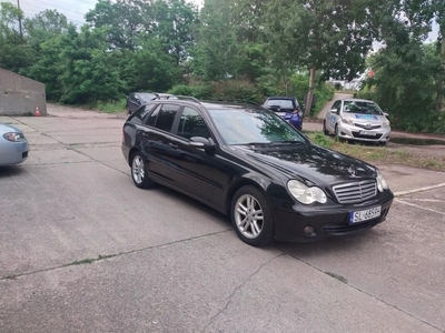 Mercedes Klasa C W203 Kombi T203 2.1 (C 220 CDI) 150KM 2005