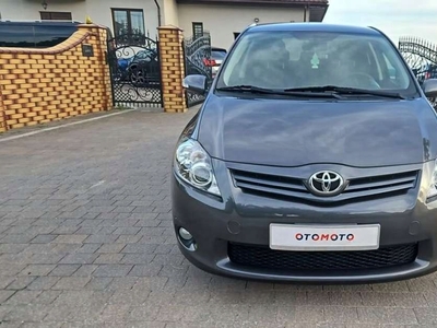 Toyota Auris I Hatchback 5d Facelifting 1.4 D-4D 90KM 2011