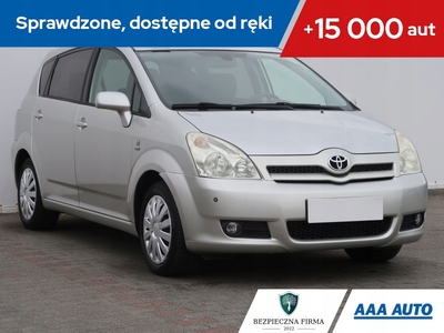 Toyota Corolla Verso E120 1.8 VVT-i 130KM 2005