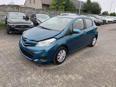 Toyota Yaris III Hatchback 5d 1.0 VVT-i 69KM 2012