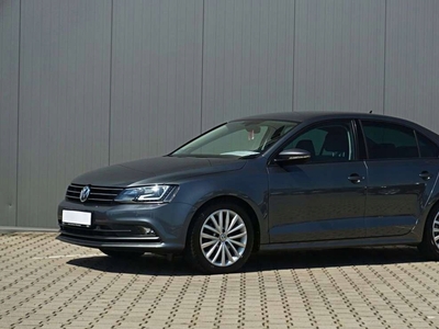 Volkswagen Jetta VI Sedan Facelifting 1.4 TSI 125KM 2017