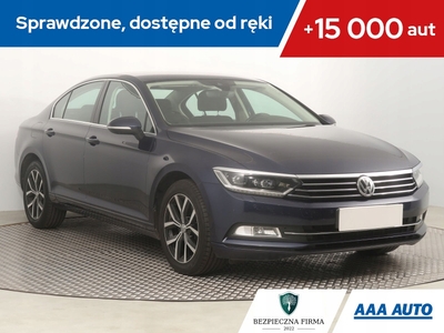 Volkswagen Passat B8 Limousine 1.8 TSI BlueMotion Technology 180KM 2017