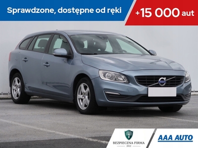 Volvo V60 I Kombi Facelifting 2.0 D2 DRIVE-E 120KM 2016