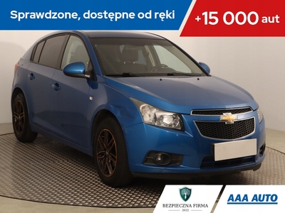 Chevrolet Cruze Hatchback 5d 1.6 16V DOHC 124KM 2012