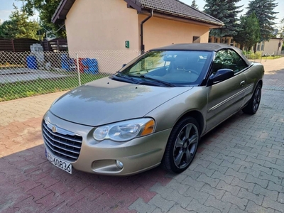 Chrysler Sebring II Cabrio 2.7 i V6 24V 203KM 2004