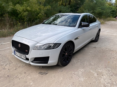 Jaguar XF II Sedan 2.0 i4D 180KM 2016