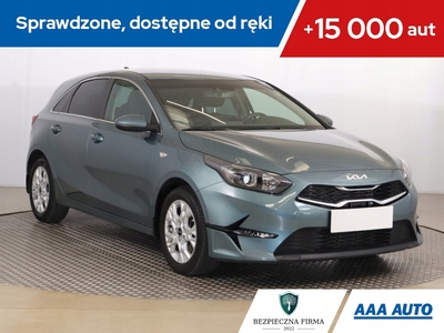 Kia Ceed III Hatchback Facelifting 1.5 T-GDI 160KM 2023